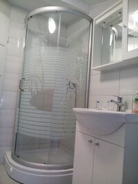 AA KAYAI WC Shower BAthroom 2